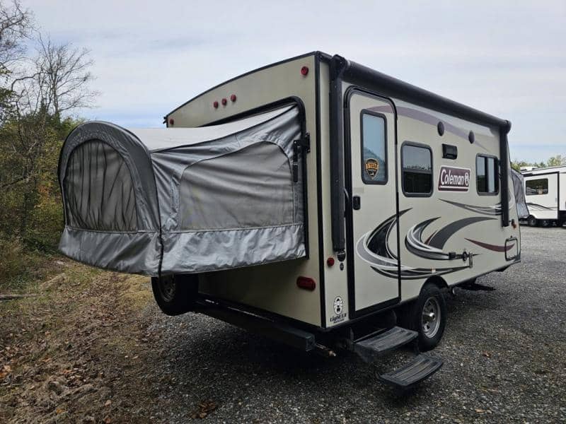 2019 Coleman 2019 Coleman  Light LX - thumbnail 8