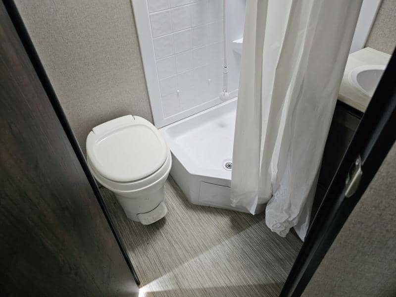 2019 Coleman 2019 Coleman  Light LX - thumbnail 23