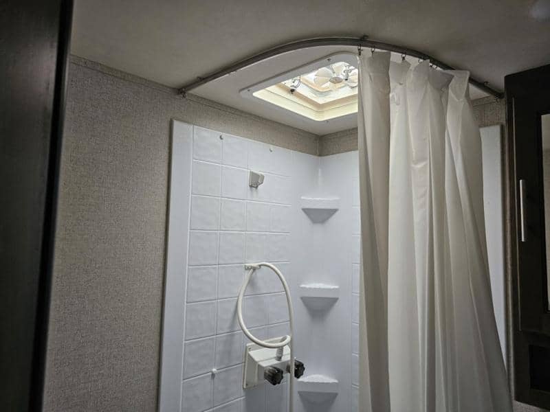 2019 Coleman 2019 Coleman  Light LX - thumbnail 25