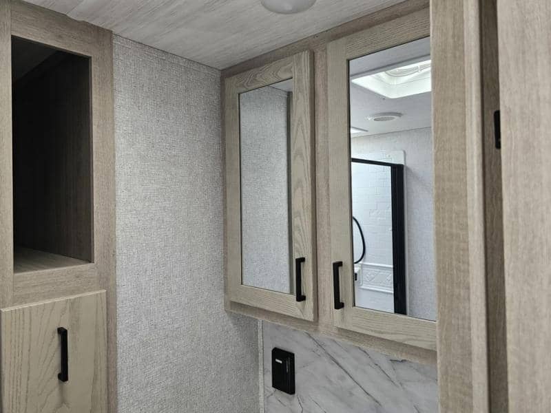 2026 East to West 2026 East to West Alta - thumbnail 29