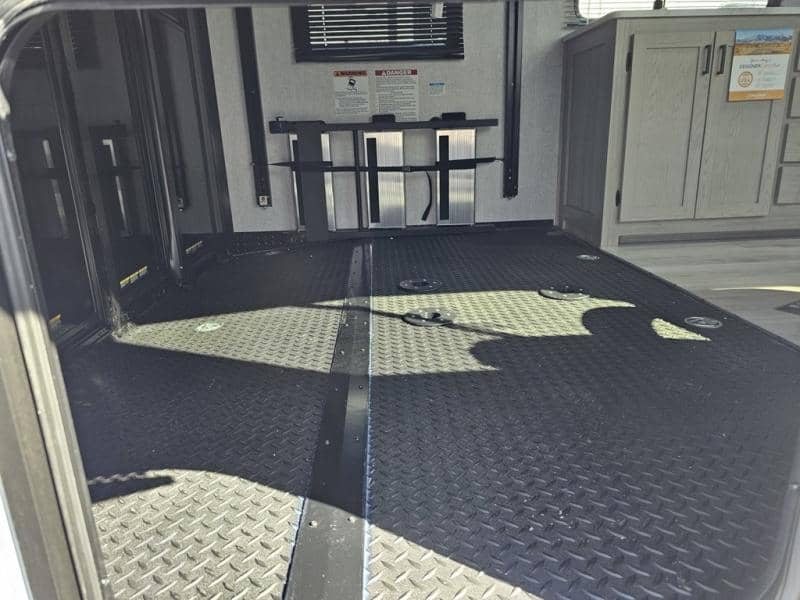 2026 East to West 2026 East to West Alta Toy Hauler - thumbnail 8