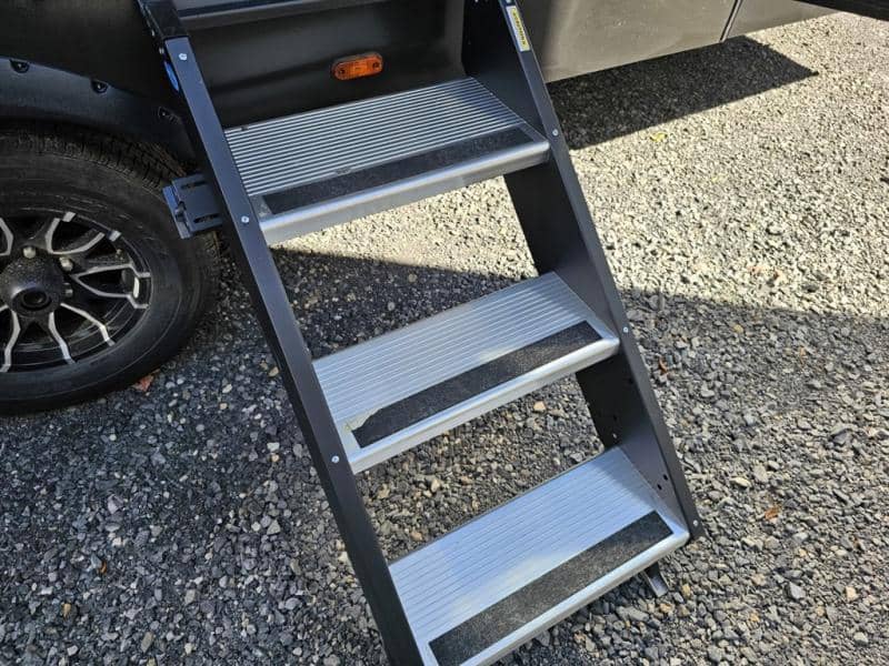 2026 East to West 2026 East to West Alta Toy Hauler - thumbnail 10