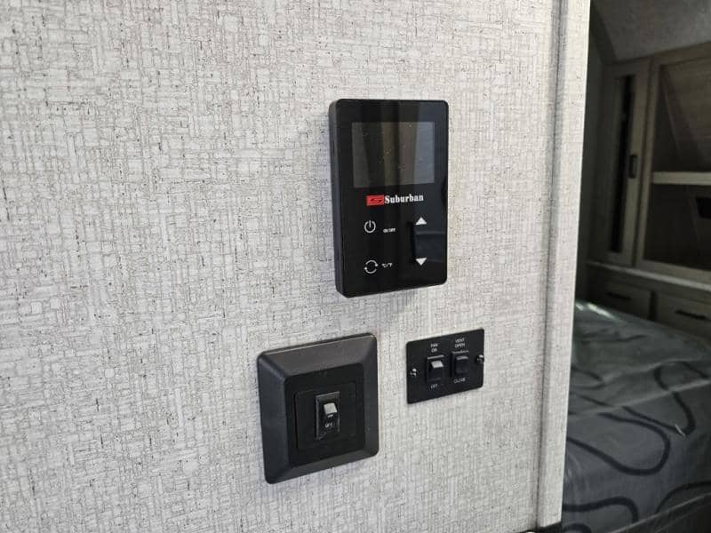 2026 East to West 2026 East to West Alta Toy Hauler - thumbnail 36