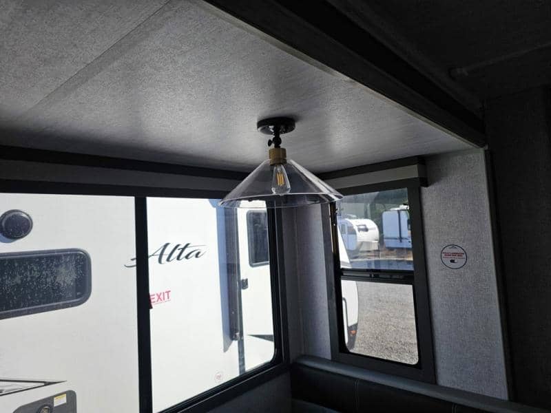 2026 East to West 2026 East to West Alta - thumbnail 15