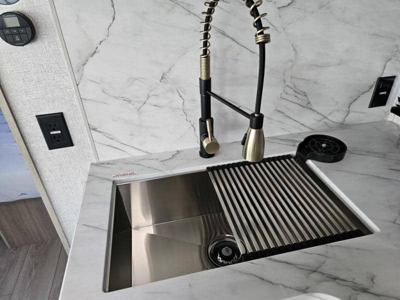 2026 East to West 2026 East to West Alta - thumbnail 24