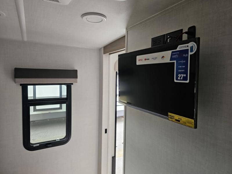 2026 Forest River 2026 Forest River Flagstaff Micro Lite - thumbnail 25