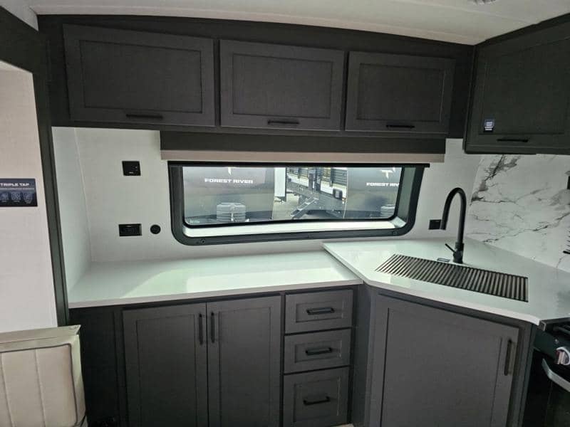 2026 Forest River 2026 Forest River Flagstaff Super Lite - thumbnail 11