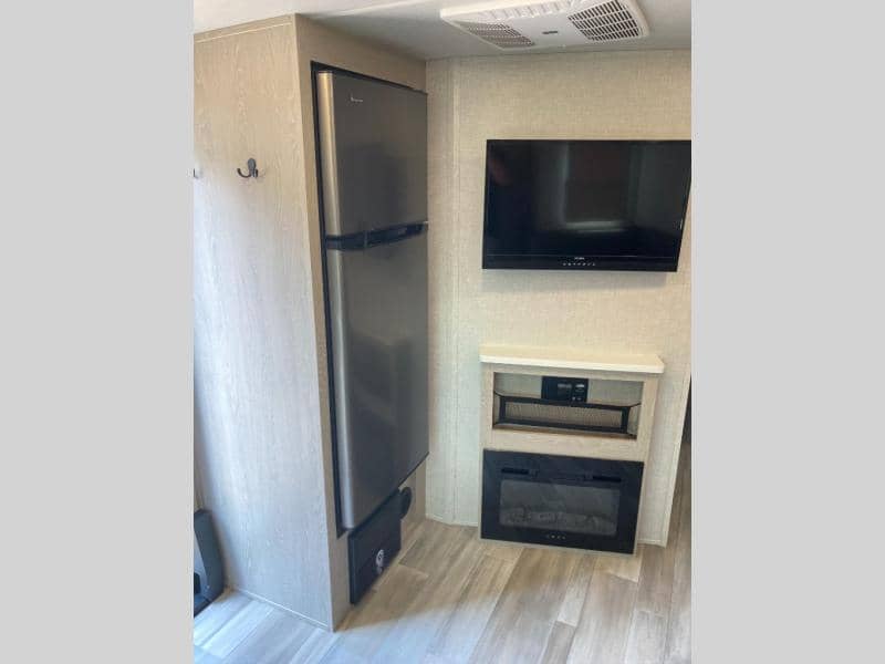 2023 Forest River 2023 Forest River Rockwood Mini Lite - thumbnail 7