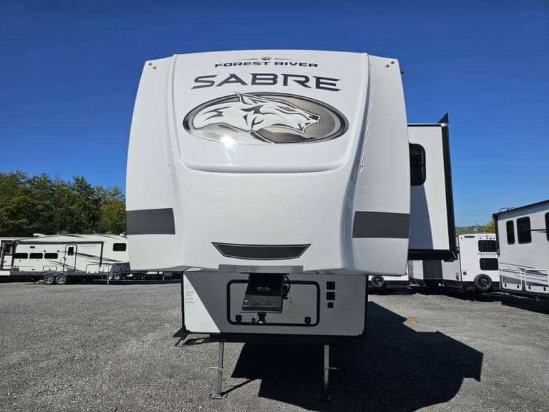 2026 Forest River 2026 Forest River Sabre - thumbnail 4