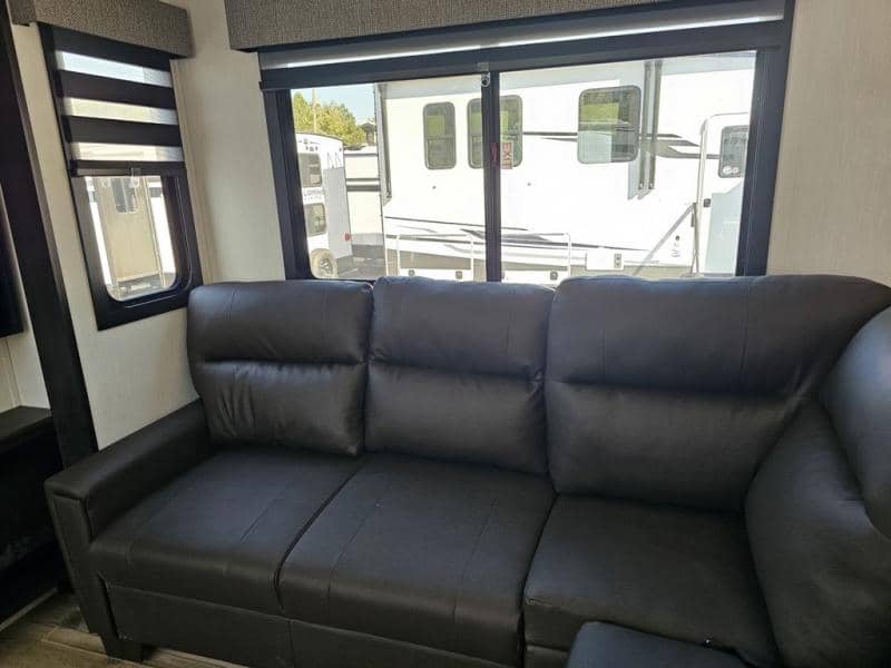 2026 Forest River 2026 Forest River Sabre - thumbnail 24