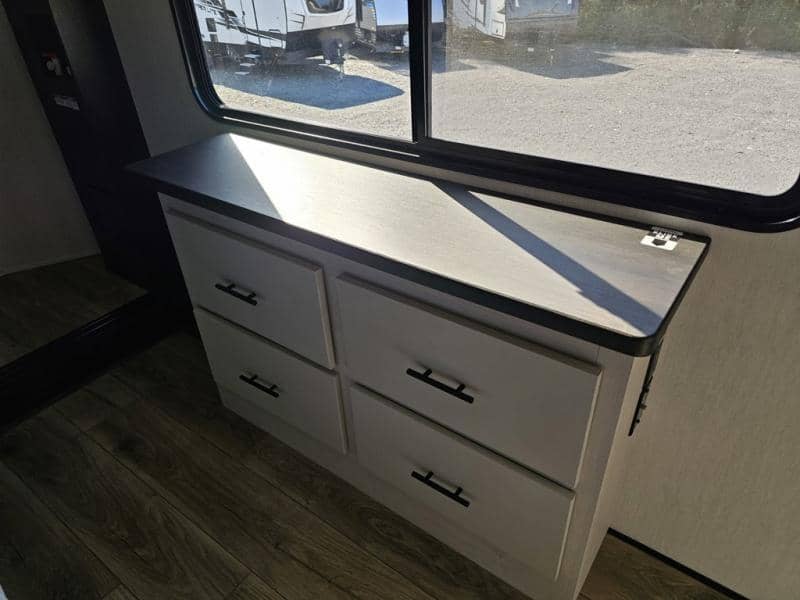 2026 Forest River 2026 Forest River Sabre - thumbnail 46