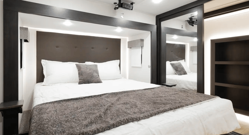 2026 Forest River 2026 Forest River Sabre - thumbnail 59