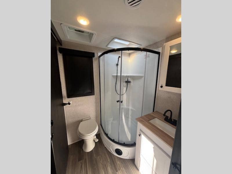 2024 Highland Ridge RV 2024 Highland Ridge RV Range Lite - thumbnail 13