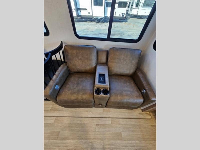 2024 Keystone RV 2024 Keystone RV Arcadia Super Lite - thumbnail 15