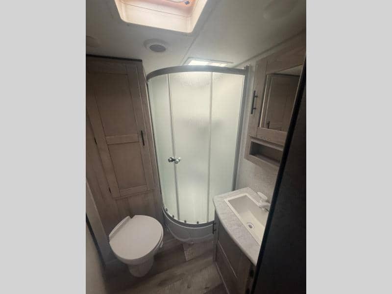 2022 Z  2022 Z  Connect - thumbnail 10