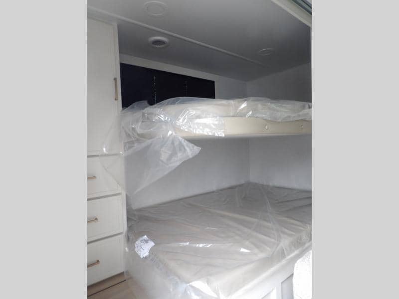 2026 Brinkley RV 2026 Brinkley RV Model IX - thumbnail 7