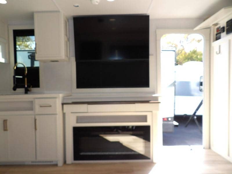 2026 Brinkley RV 2026 Brinkley RV Model IX - thumbnail 9