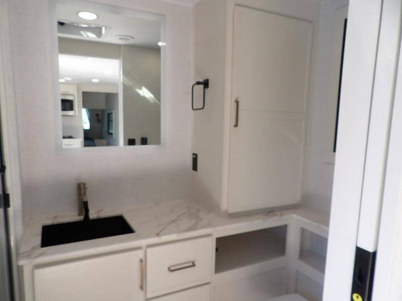 2026 Brinkley RV 2026 Brinkley RV Model IX - thumbnail 10