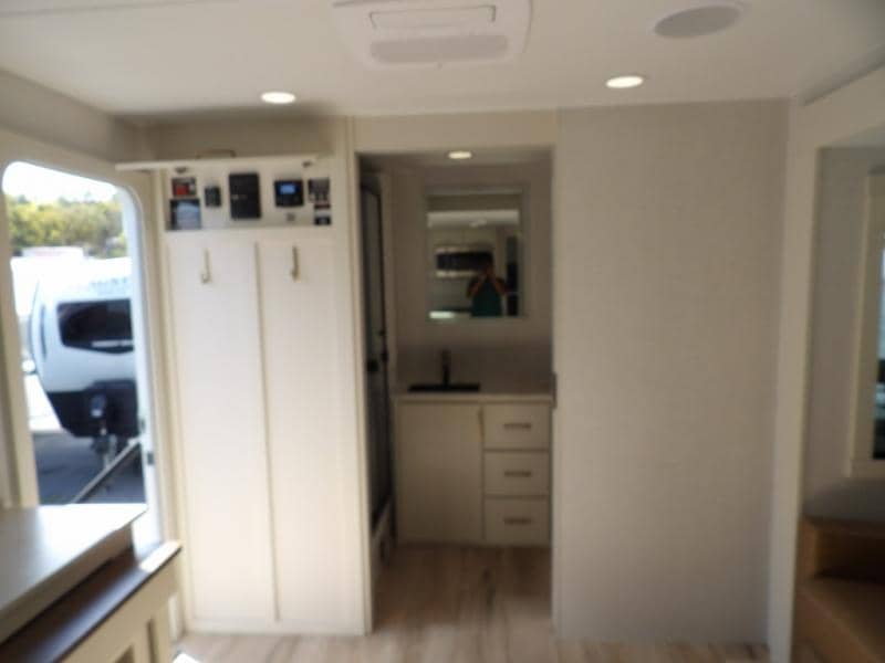 2026 Brinkley RV 2026 Brinkley RV Model IX - thumbnail 14