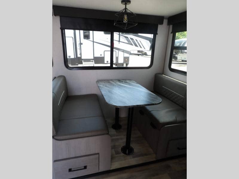 2023 Dutchmen 2023 Dutchmen Kodiak Ultimate - thumbnail 19