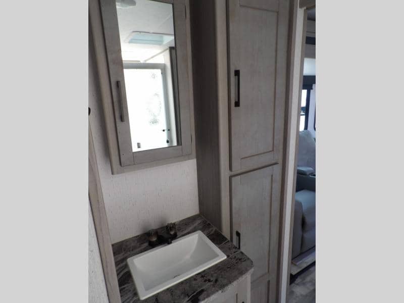 2023 Dutchmen 2023 Dutchmen Kodiak Ultimate - thumbnail 27