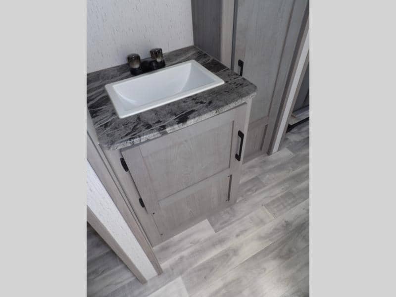 2023 Dutchmen 2023 Dutchmen Kodiak Ultimate - thumbnail 28