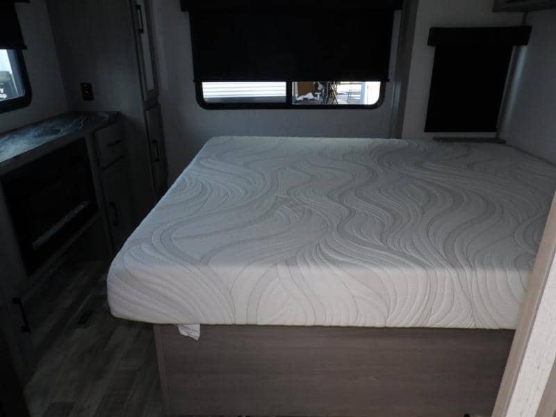 2023 Dutchmen 2023 Dutchmen Kodiak Ultimate - thumbnail 29