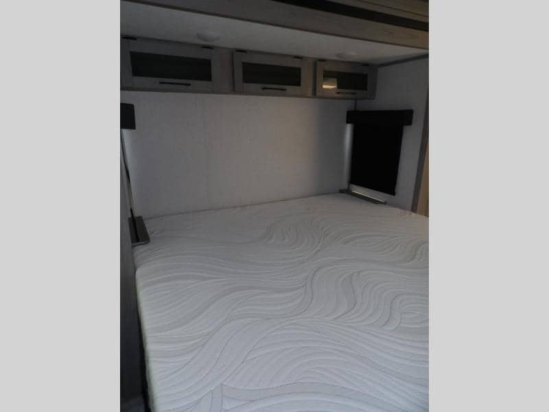 2023 Dutchmen 2023 Dutchmen Kodiak Ultimate - thumbnail 36