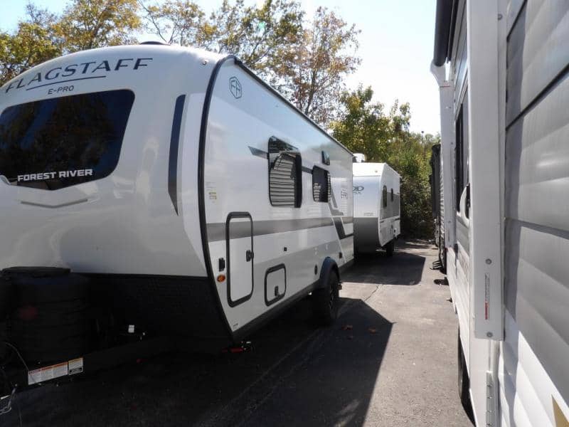 2026 Forest River 2026 Forest River Flagstaff Super Lite - thumbnail 3