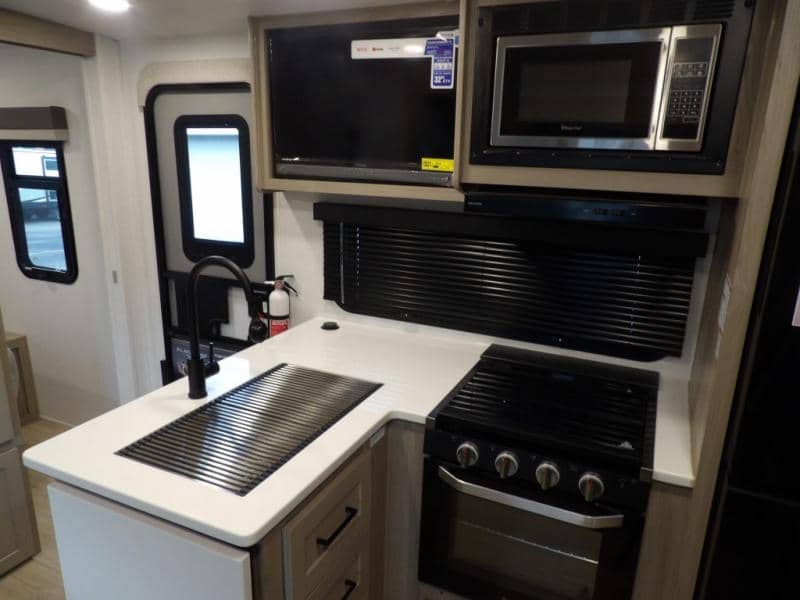 2026 Forest River 2026 Forest River Flagstaff Micro Lite - thumbnail 15