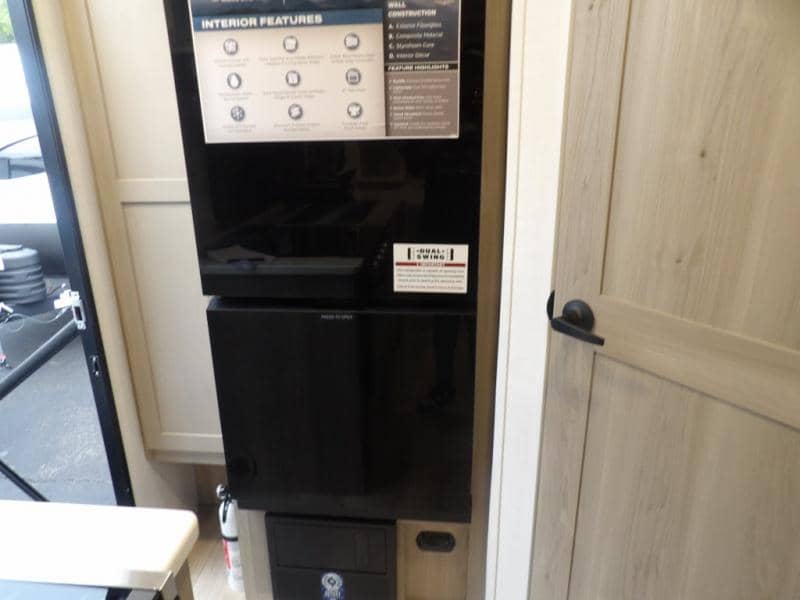 2026 Forest River 2026 Forest River Flagstaff Micro Lite - thumbnail 7