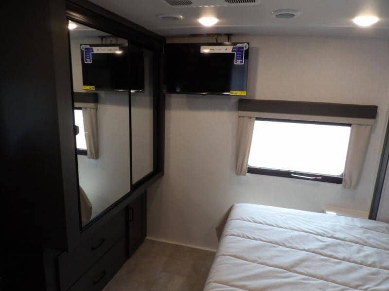 2025 Forest River 2025 Forest River Flagstaff Super Lite - thumbnail 16