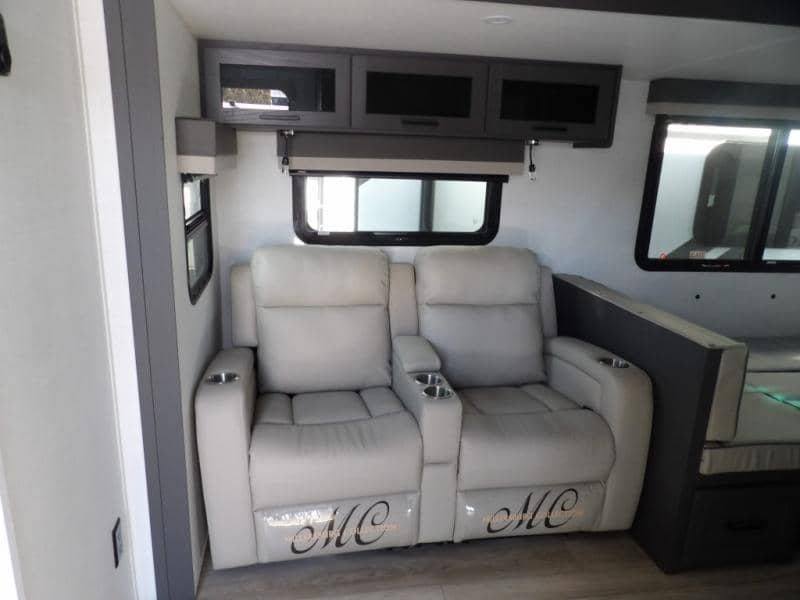 2026 Forest River 2026 Forest River Flagstaff Super Lite - thumbnail 5