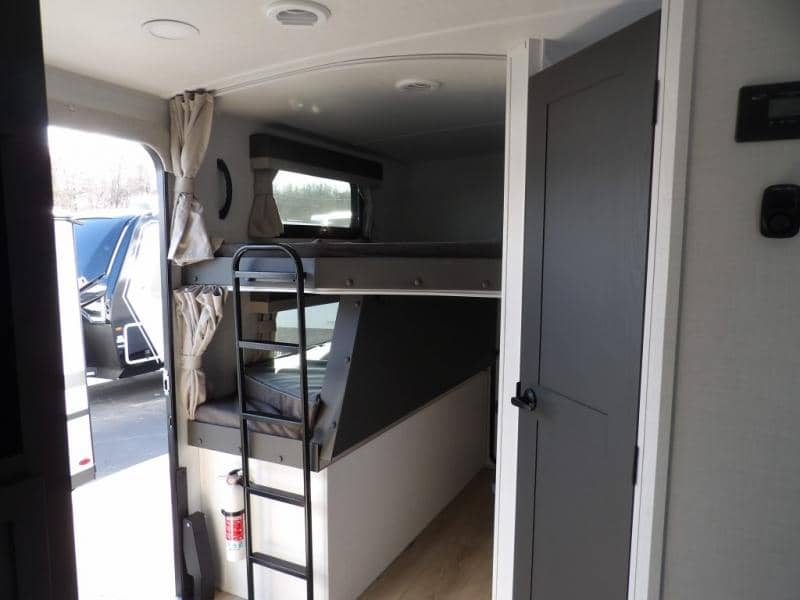 2026 Forest River 2026 Forest River Flagstaff Super Lite - thumbnail 9