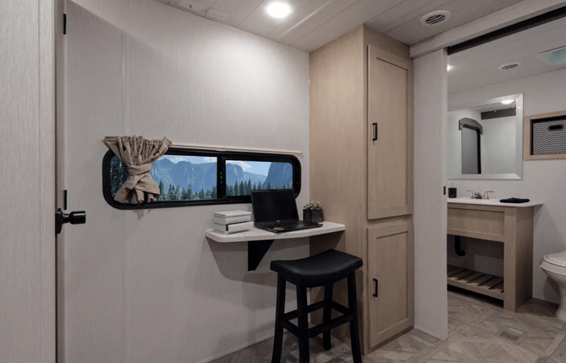 2025 Forest River 2025 Forest River Wildwood X-Lite - thumbnail 32