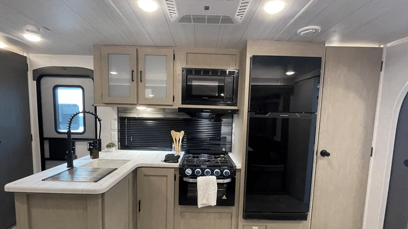 2025 Forest River 2025 Forest River Wildwood X-Lite - thumbnail 30