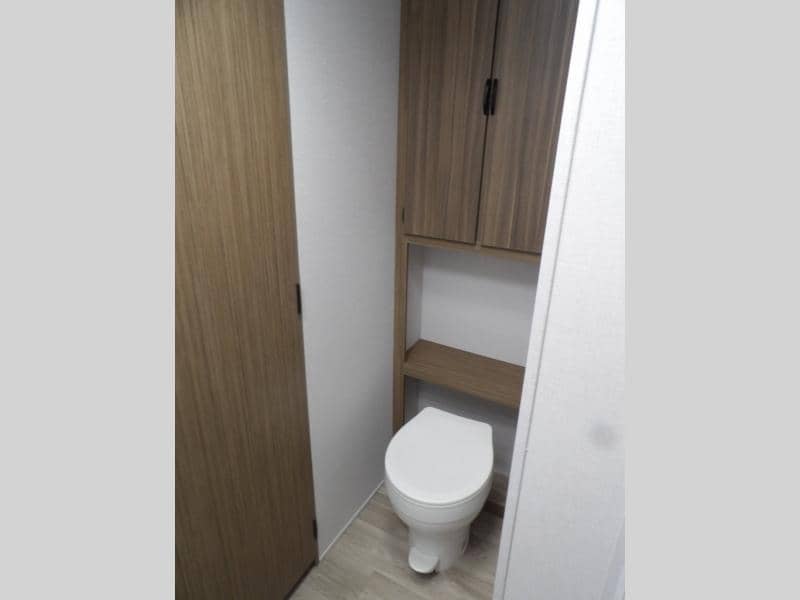 2026 Forest River 2026 Forest River Wildwood Fsx Toy Hauler - thumbnail 16