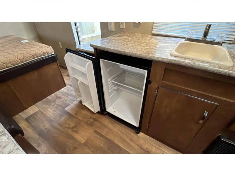 2017 Forest River 2017 Forest River Wildwood FSX - thumbnail 15