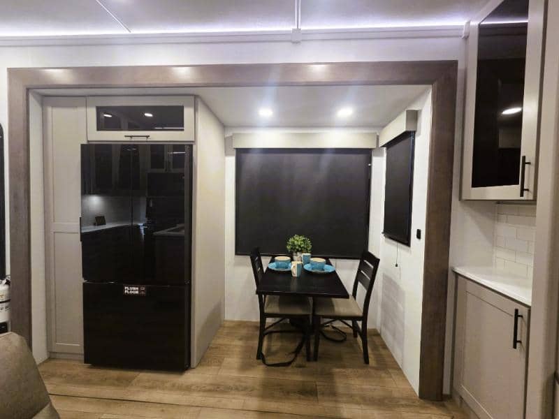 2026 Alliance RV 2026 Alliance RV Valor - thumbnail 7