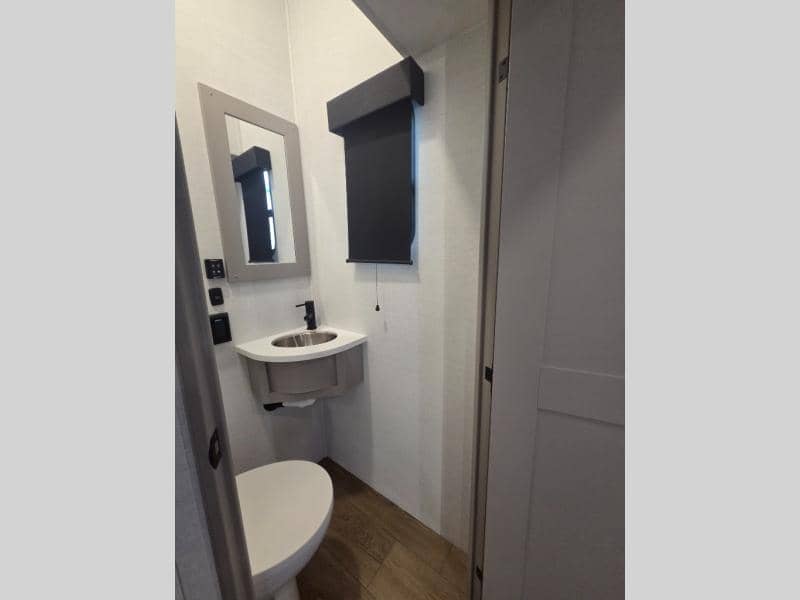 2026 Alliance RV 2026 Alliance RV Valor - thumbnail 28