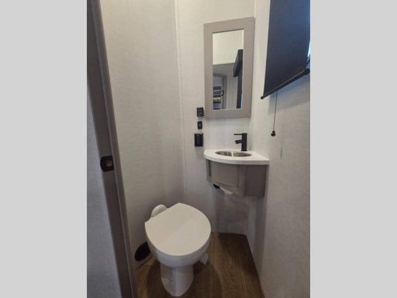 2026 Alliance RV 2026 Alliance RV Valor - thumbnail 29