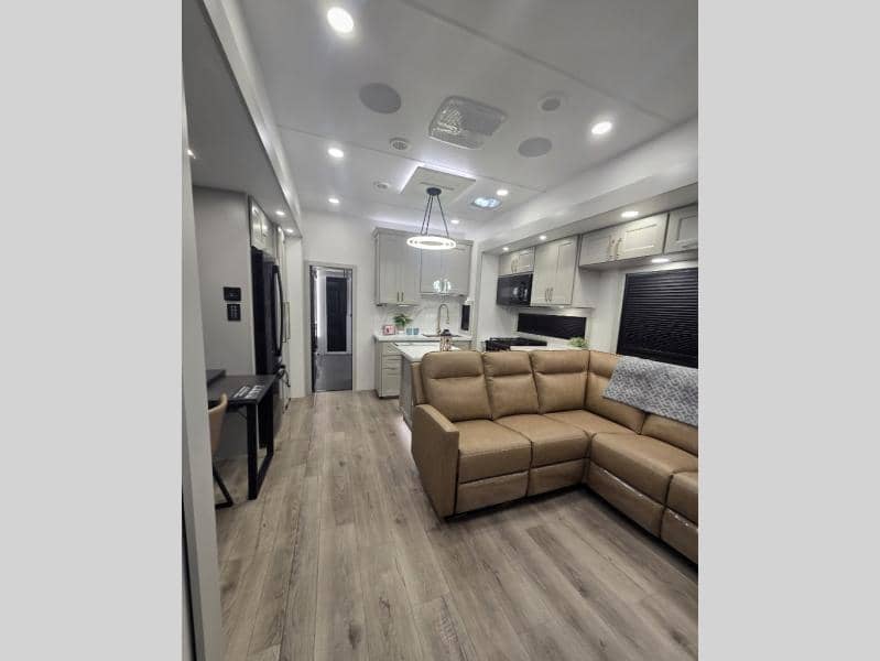 2026 Brinkley RV 2026 Brinkley RV Model G - thumbnail 5