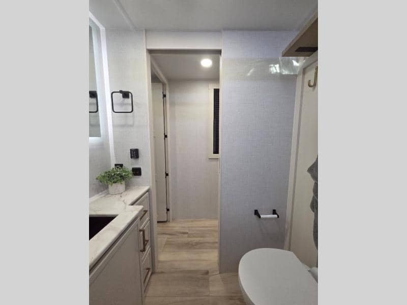 2026 Brinkley RV 2026 Brinkley RV Model IX - thumbnail 18