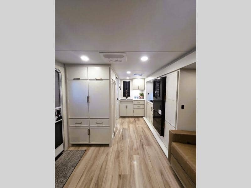 2026 Brinkley RV 2026 Brinkley RV Model IX - thumbnail 9