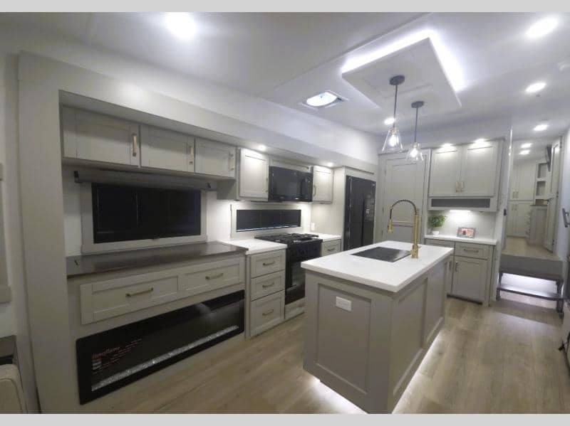 2026 Brinkley RV 2026 Brinkley RV Model Z - thumbnail 9