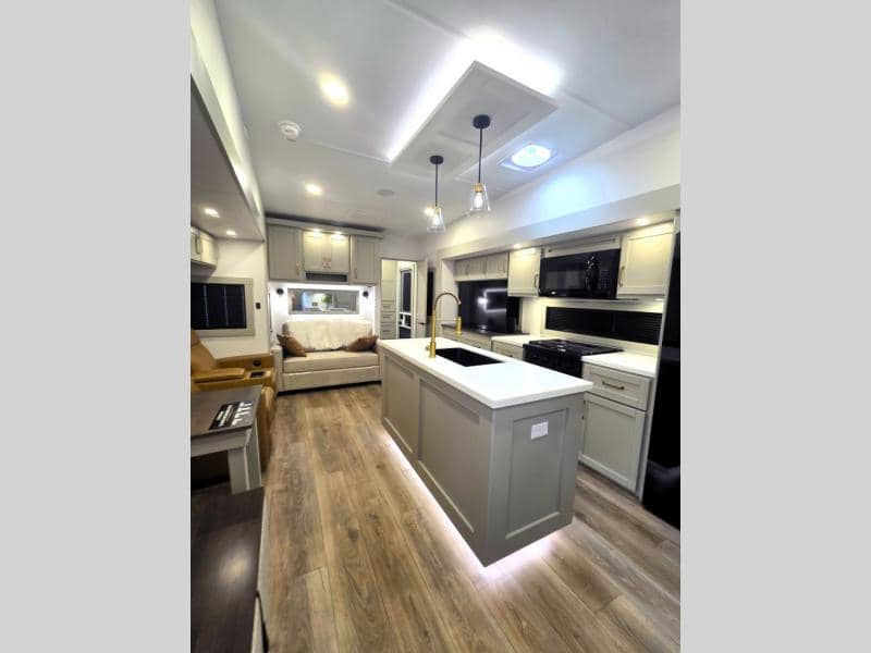 2026 Brinkley RV 2026 Brinkley RV Model Z - thumbnail 6