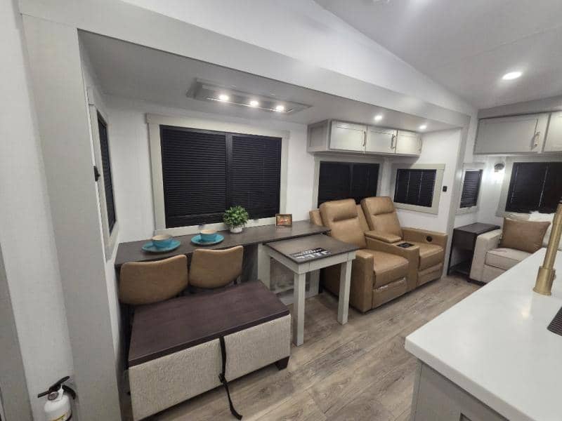 2026 Brinkley RV 2026 Brinkley RV Model Z - thumbnail 6