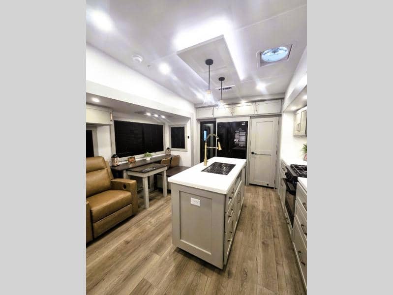 2026 Brinkley RV 2026 Brinkley RV Model Z - thumbnail 7