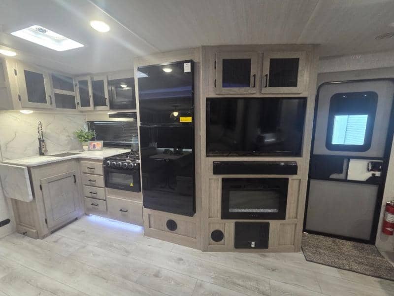 2024 East to West 2024 East to West Alta - thumbnail 11