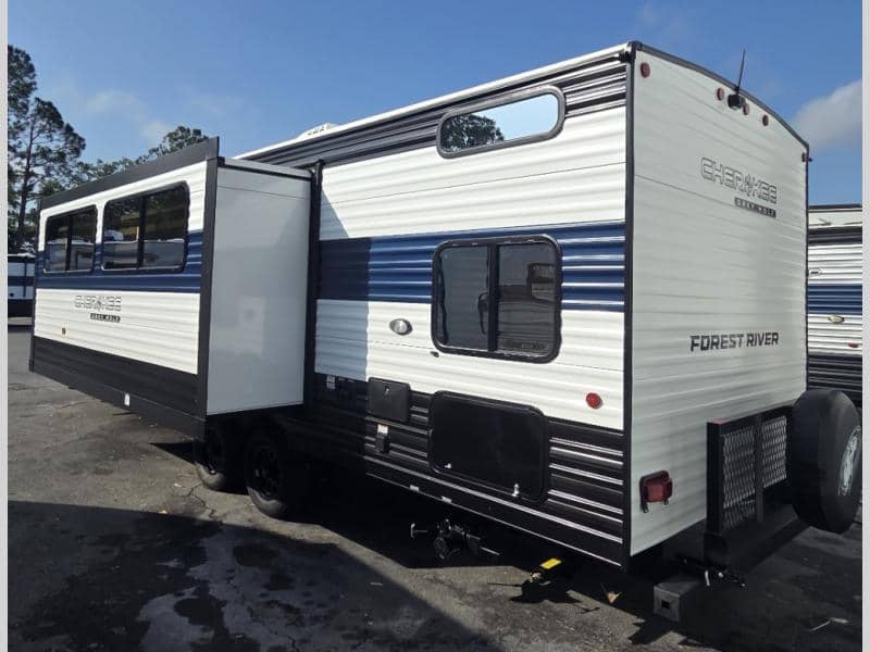 2026 Forest River 2026 Forest River Cherokee Grey Wolf - thumbnail 4